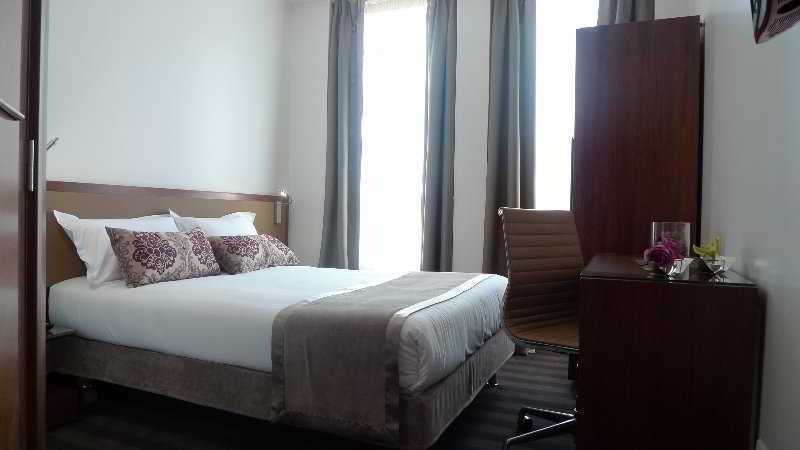 Art Hotel Congres Paris Quarto foto